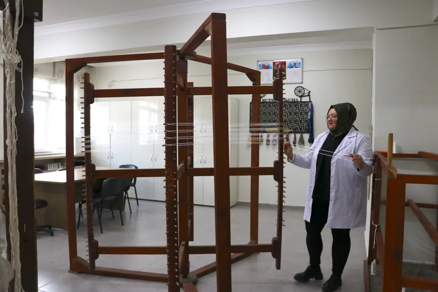 Padişah kaftanlarında kullanılıyordu. ''Kutnu'' geleneği yüzyıllardır devam ediyor 3