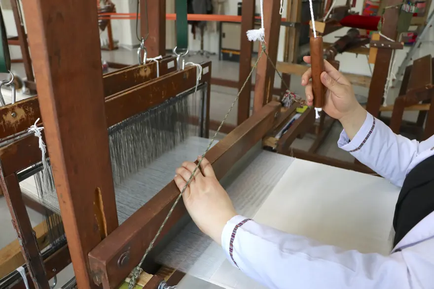 Padişah kaftanlarında kullanılıyordu. ''Kutnu'' geleneği yüzyıllardır devam ediyor 1