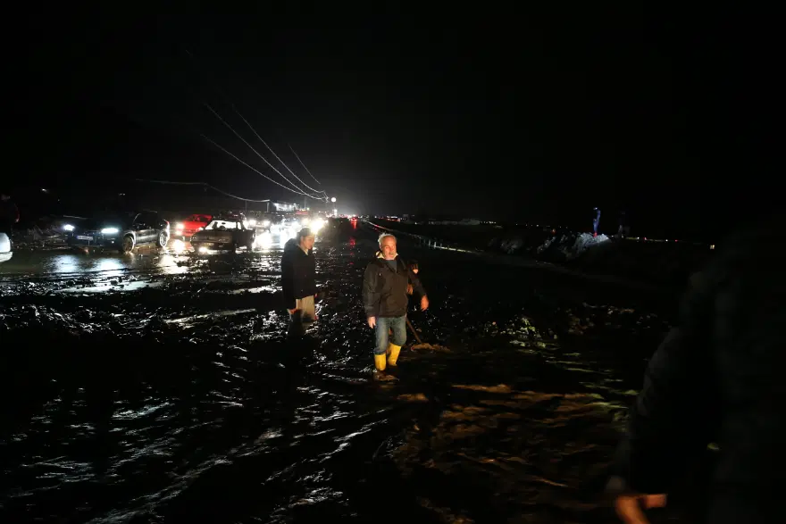 Aydın'da fırtına, sel, dolu. Deniz suyu bulvarla birleşti 5
