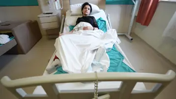 Karın ağrısını dindirmek isterken hastanelik oldu