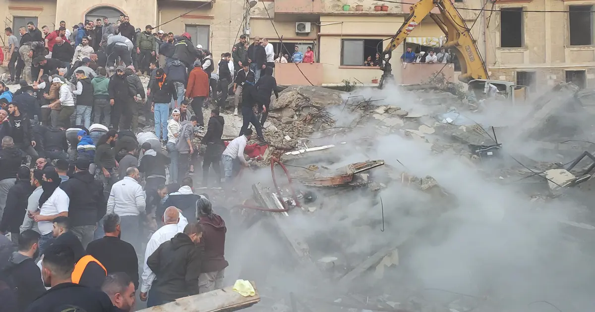 Lübnan'da eski bir binanın çökmesi sonucu 6 kişi öldü