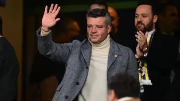 "Tekmeye kafa uzatacak bir takım" kurduk diyen Saran'dan şampiyonluk için 13 maç vurgusu