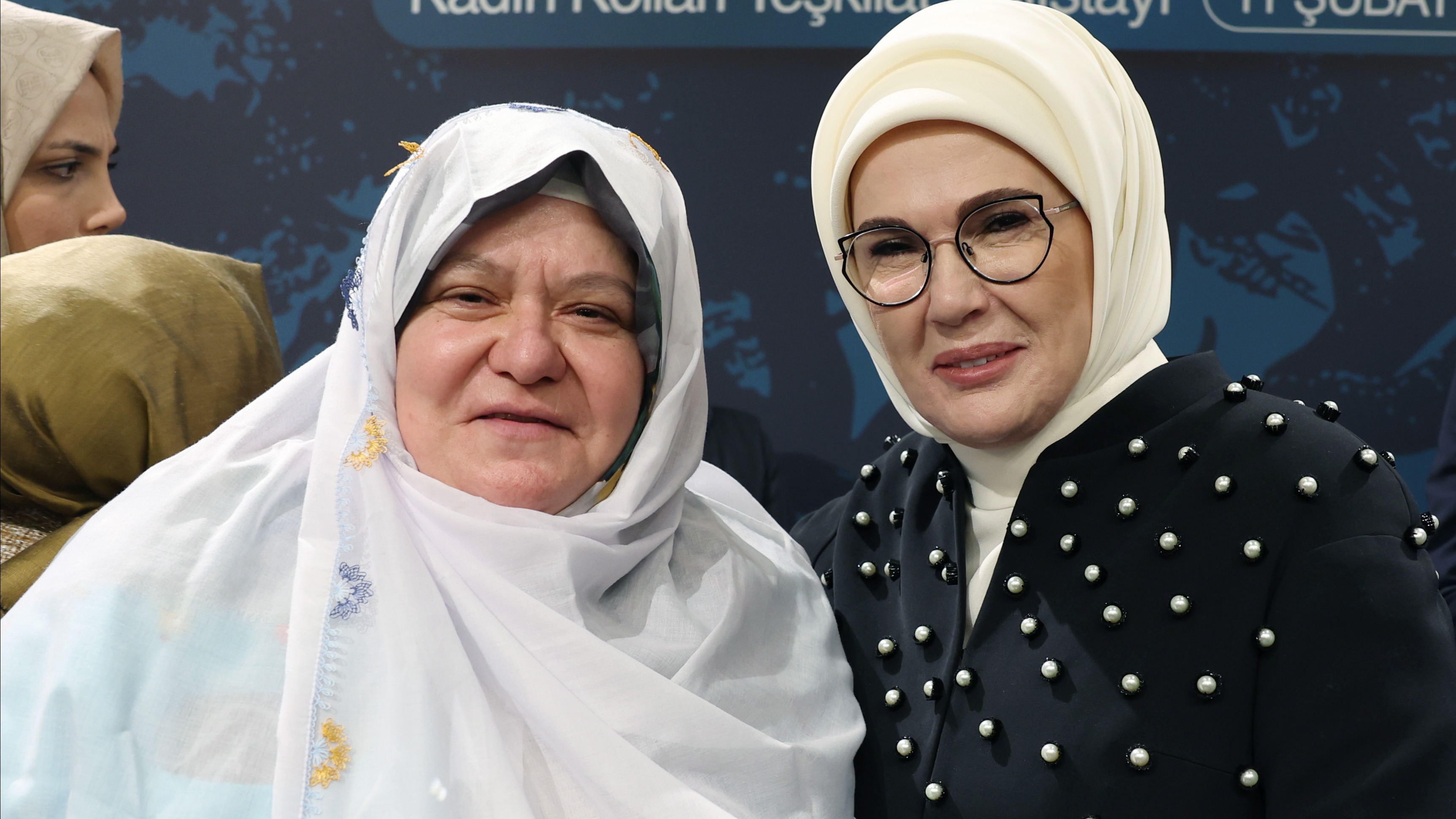 Emine Erdoğan'dan Zeynep Güneş'e destek mesajı
