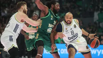 Fenerbahçe Panathinaikos'u Atina'da devirdi