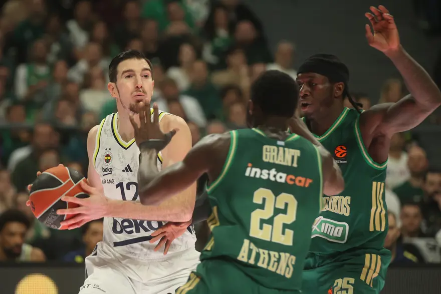 Fenerbahçe Panathinaikos'u Atina'da devirdi 1 Fenerbahçe Panathinaikos'u Atina'da devirdi 1