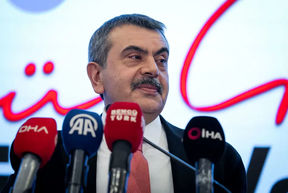 Bakan Yusuf Tekin’den açıklama. Okullarda ara tatil kalkacak mı?