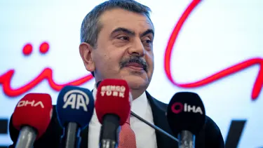 Bakan Yusuf Tekin'den açıklama. Okullarda ara tatil kalkacak mı?