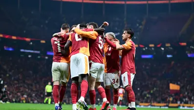 Galatasaray'ın tarihi zaferi sonrası ülke puanında son durum