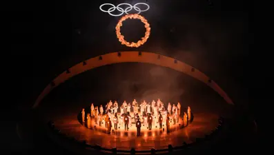 Kış Olimpiyatları sona erdi, Fransa bayrağı devraldı