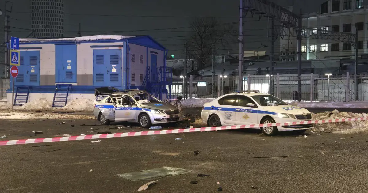 Moskova'da tren istasyonunda patlama. Bir polis öldü