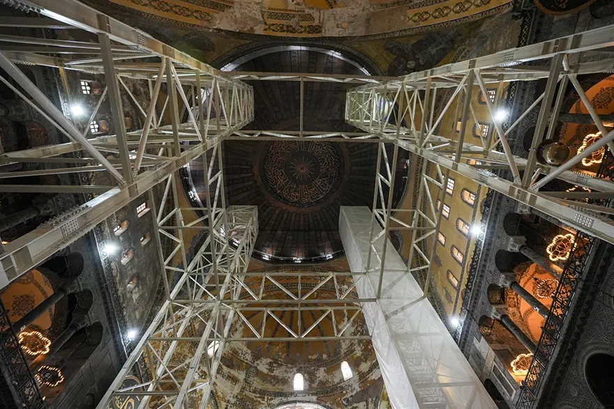 Ayasofya'da restorasyon sürüyor: "Her işlem bilimsel yöntemler ışığında yapılıyor" 2