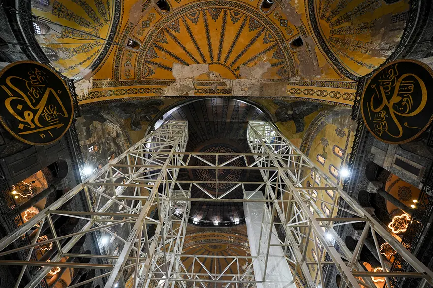 "TARİHİNİN EN KAPSAMLI RESTORASYON PROJESİ UYGULANIYOR" 1