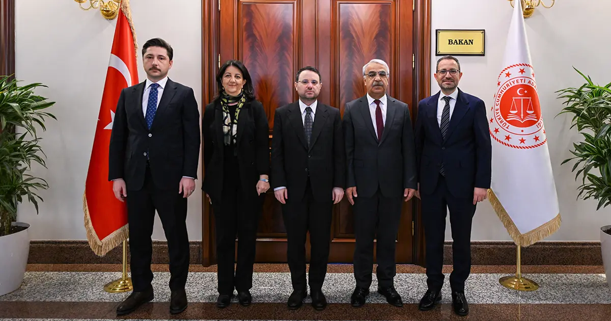 DEM Parti'den iki bakanlıkta yasal düzenleme görüşmesi