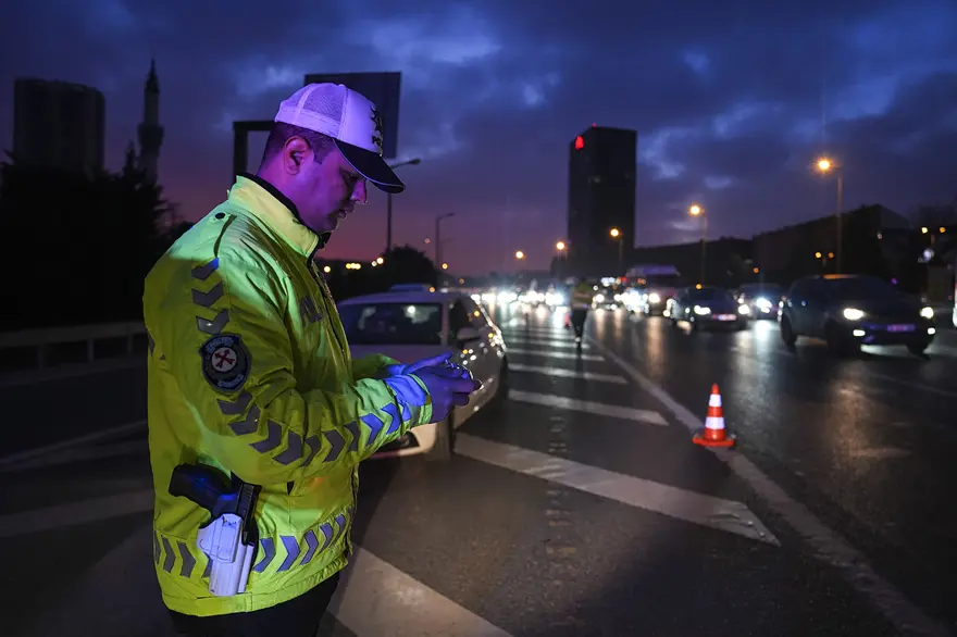 İstanbul trafiğinde kaynakçılara sabah sürprizi 1