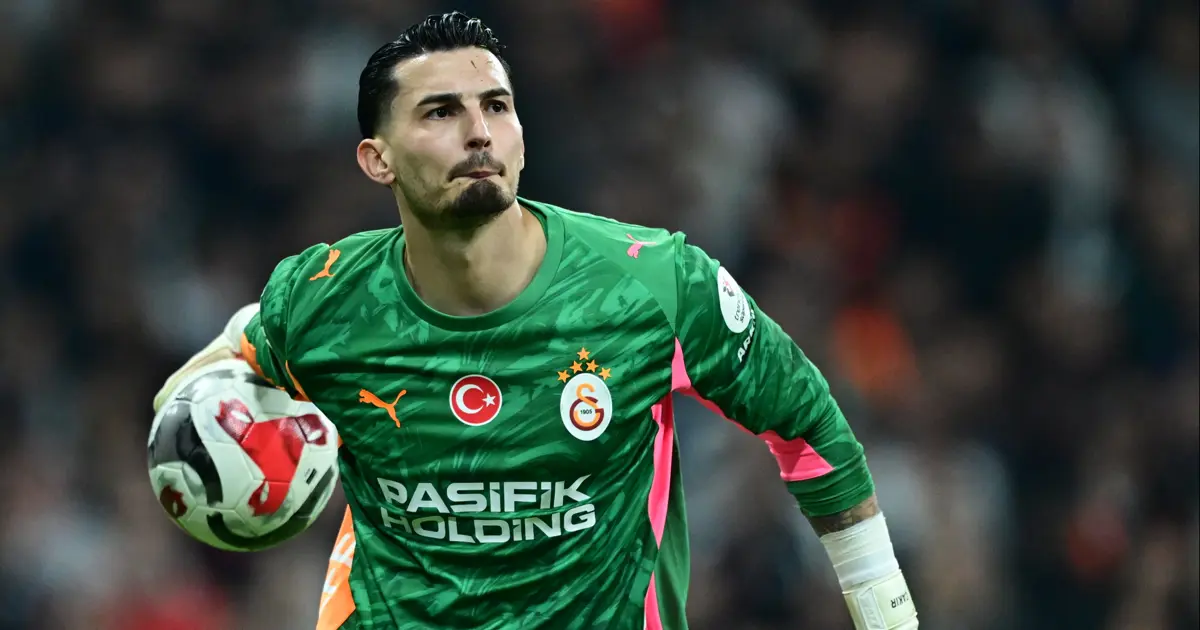 Avrupa'da ve milli takımda parladı, talepler peş peşe geldi. Galatasaray'ın isteği ortaya çıktı