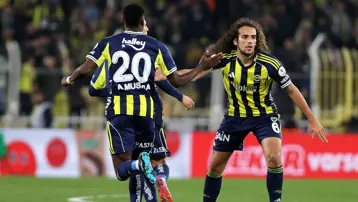 Fenerbahçe, Samsunspor karşısında 90+5'te geri döndü ve kazandı
