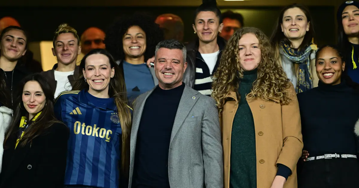 Sadettin Saran'dan maç sonu mesaj ve tepki. "Şampiyonluğa inanıyoruz | Böyle giderse hakem kalmayacak"