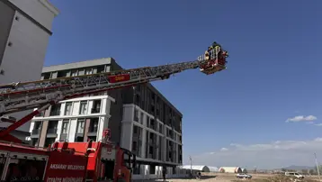 Prizde unutulan şarj aleti yangın çıkardı