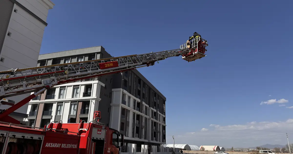 Prizde unutulan şarj aleti yangın çıkardı