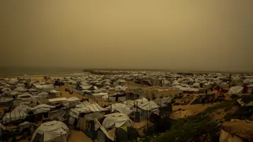 Gazze'yi kum fırtınası vurdu