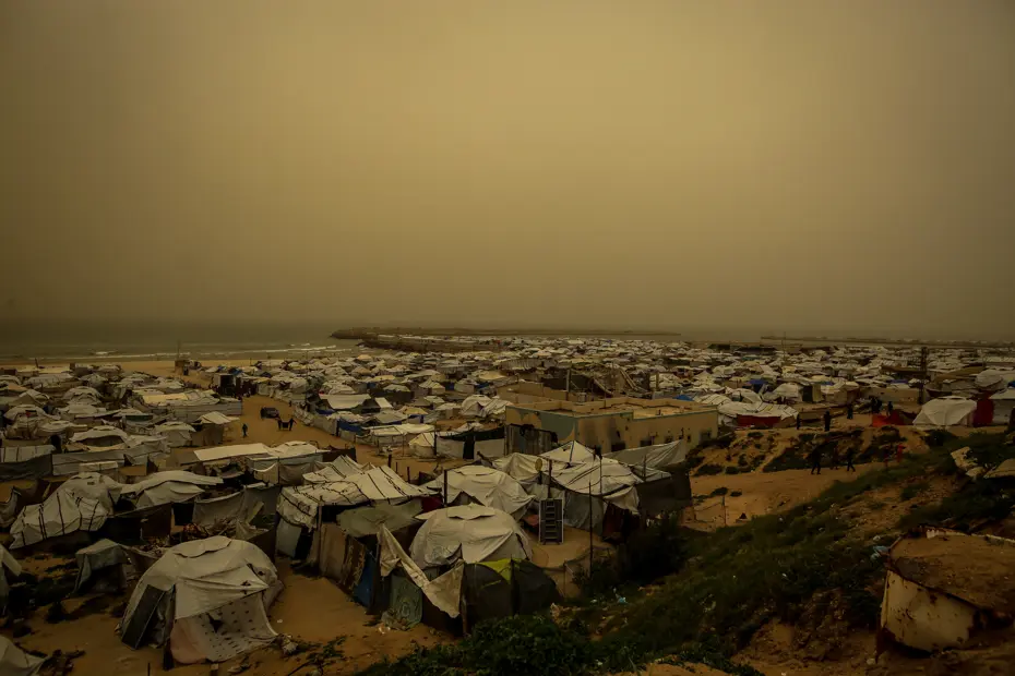 Gazze'yi kum fırtınası vurdu