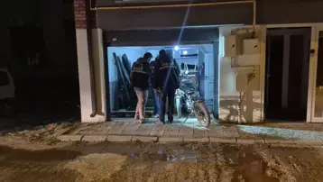 Bisiklet demiri vücuduna saplanan çocuk hayatını kaybetti