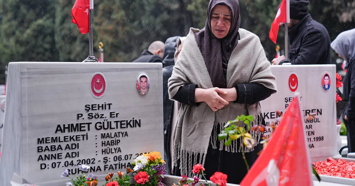 Edirnekapı Şehitliği'nde hüzünlü bayram