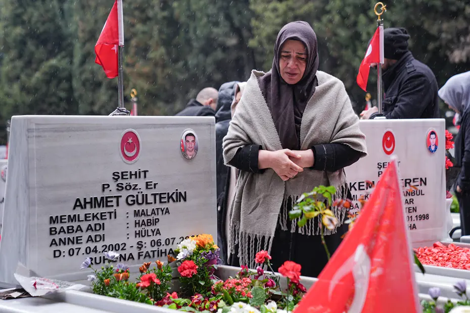 Edirnekapı Şehitliği'nde hüzünlü bayram