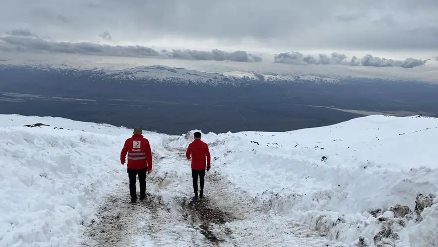Jandarma alarma geçti, İHA havalandı. Ağrı'da ziyan dağcı aranıyor 
