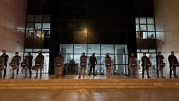 Uşak ve Marmaris Belediyesi'ne operasyon. Belediye Başkanı Özkan Yalım dahil 26 gözaltı