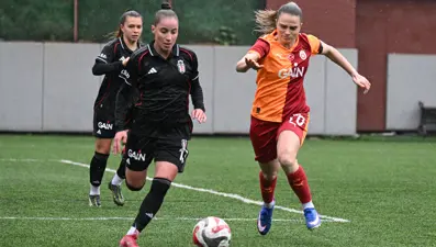 Derbide 8 gol atıldı, Beşiktaş son dakikada puanı aldı