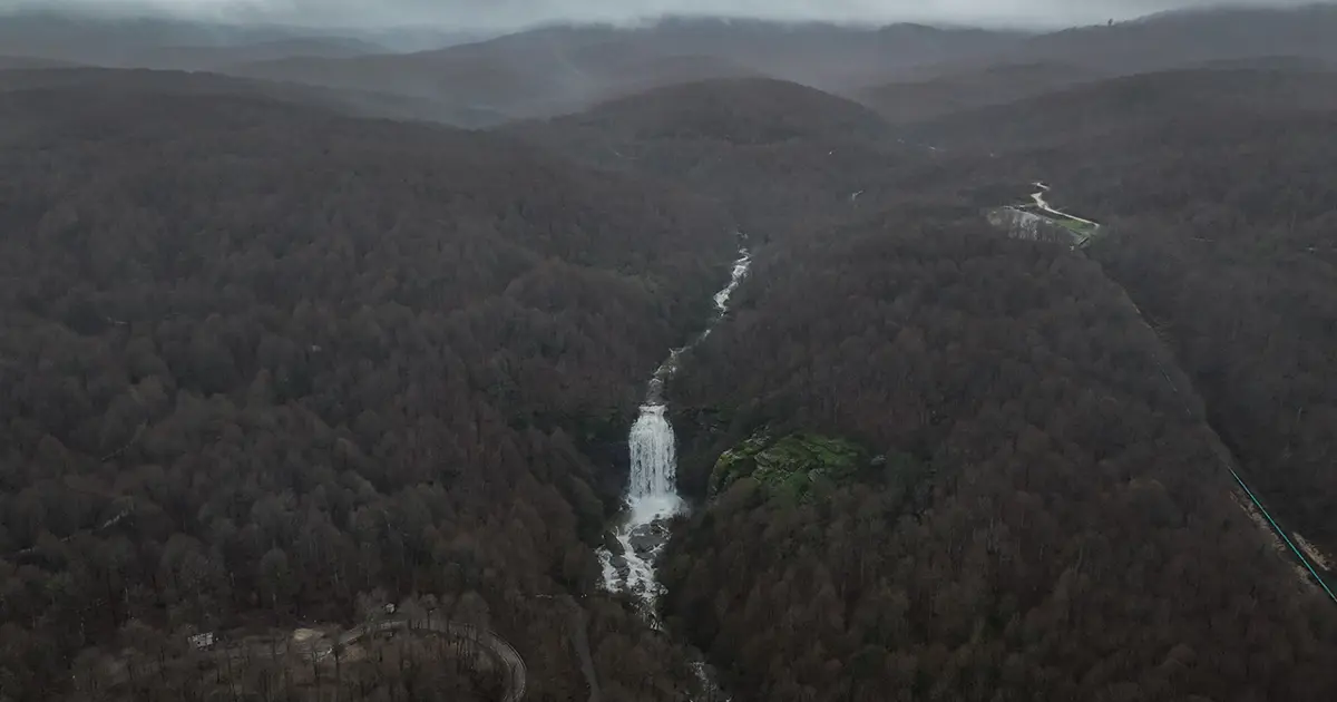 Bursa'da fay hattı çökünce ortaya çıktı, son yağmurla daha coşkulu akıyor