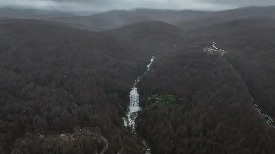 Bursa'da fay hattı çökünce ortaya çıktı, son yağmurla daha coşkulu akıyor