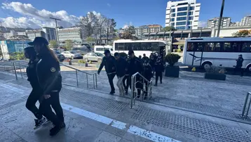 Trabzon merkezli uyuşturucu operasyonunda 100 kişiye gözaltı