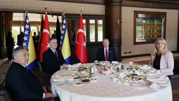 Cumhurbaşkanı Erdoğan'ın diplomasi trafiği sürüyor