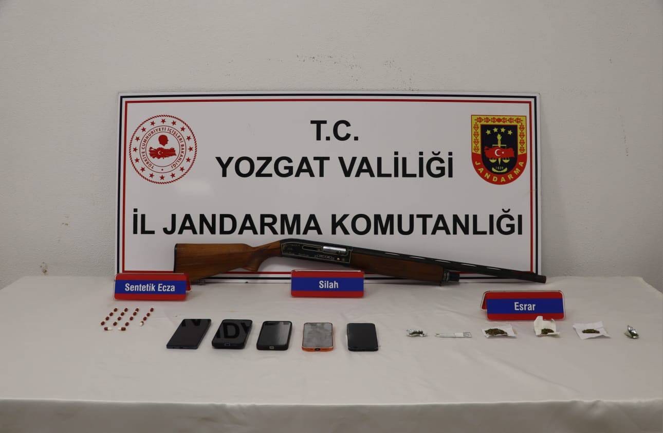 Yozgat ve Ankara'da düzenlenen uyuşturucu operasyonunda 5 zanlı yakalandı
