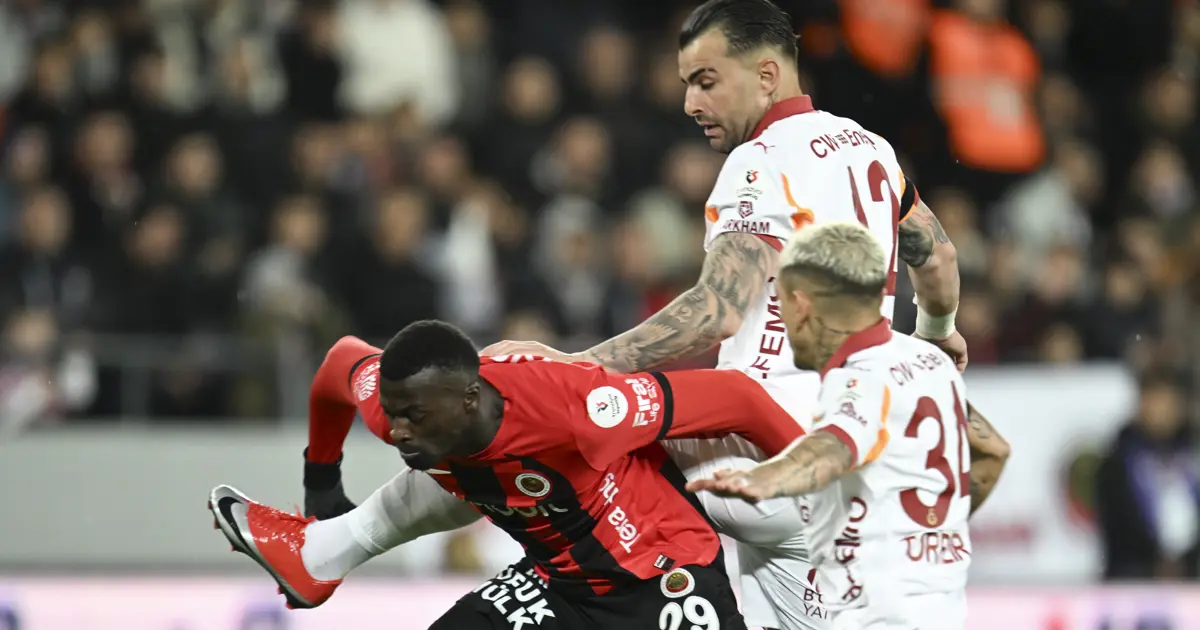 Süper Lig'de kritik viraj. Gençlerbirliği-Galatasaray maçı