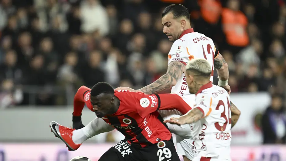 Süper Lig'de kritik viraj. Gençlerbirliği-Galatasaray maçı