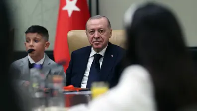 Cumhurbaşkanı Erdoğan çocuklarla buluştu
