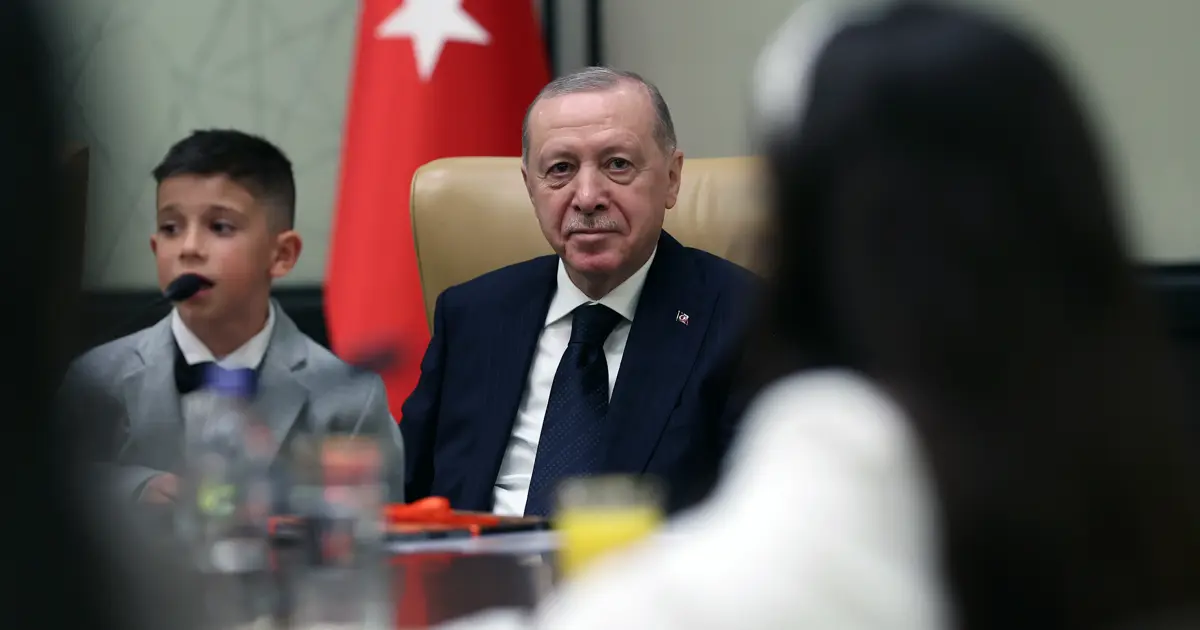 Cumhurbaşkanı Erdoğan çocuklarla buluştu