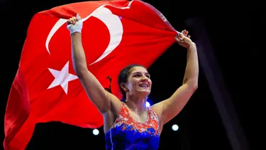 Hükmen kazandı, ikinci kez zafer. Milli güreşçi Nesrin Baş'tan altın madalya