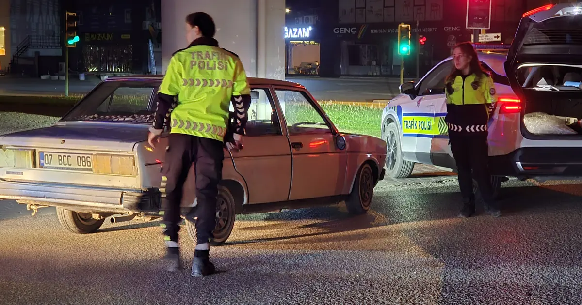 Polisten kaçan alkollü sürücüye 400 bin lira ceza