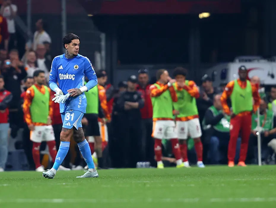 Ederson'dan gece yarısı açıklama. 