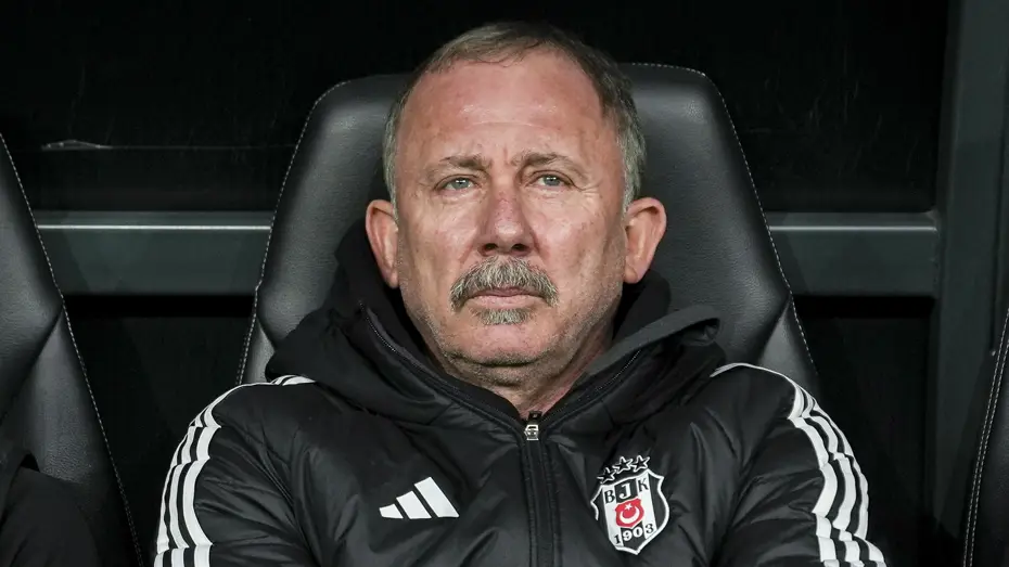 Sergen Yalçın'ndan camiaya mesaj. 