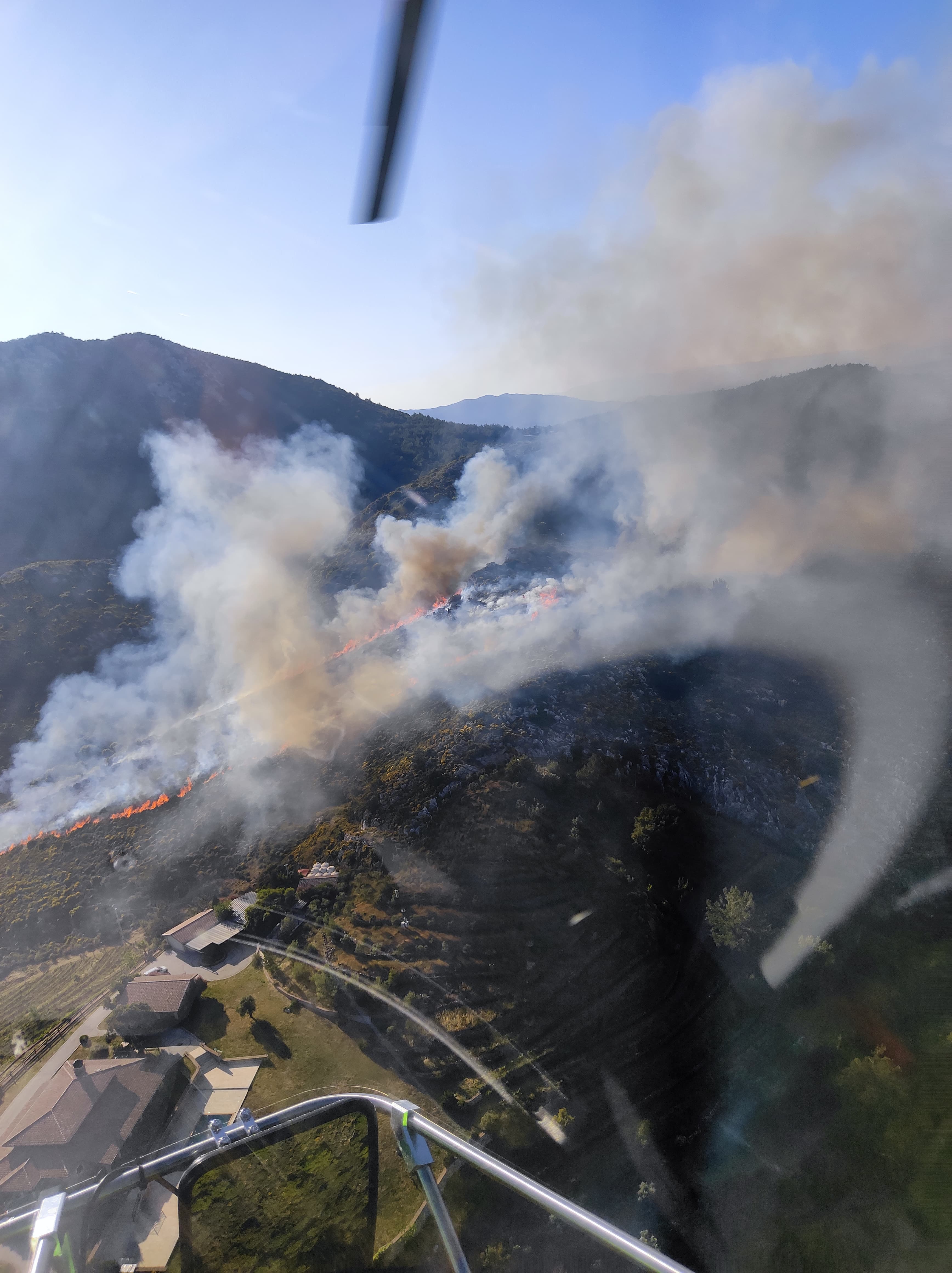 Marmaris'te makilik alanda yangın