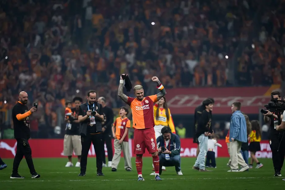 AA-20260509-41336686-41336683-GALATASARAY_26_SAMPIYONLUGUNU_KUTLUYOR-939653.jpg