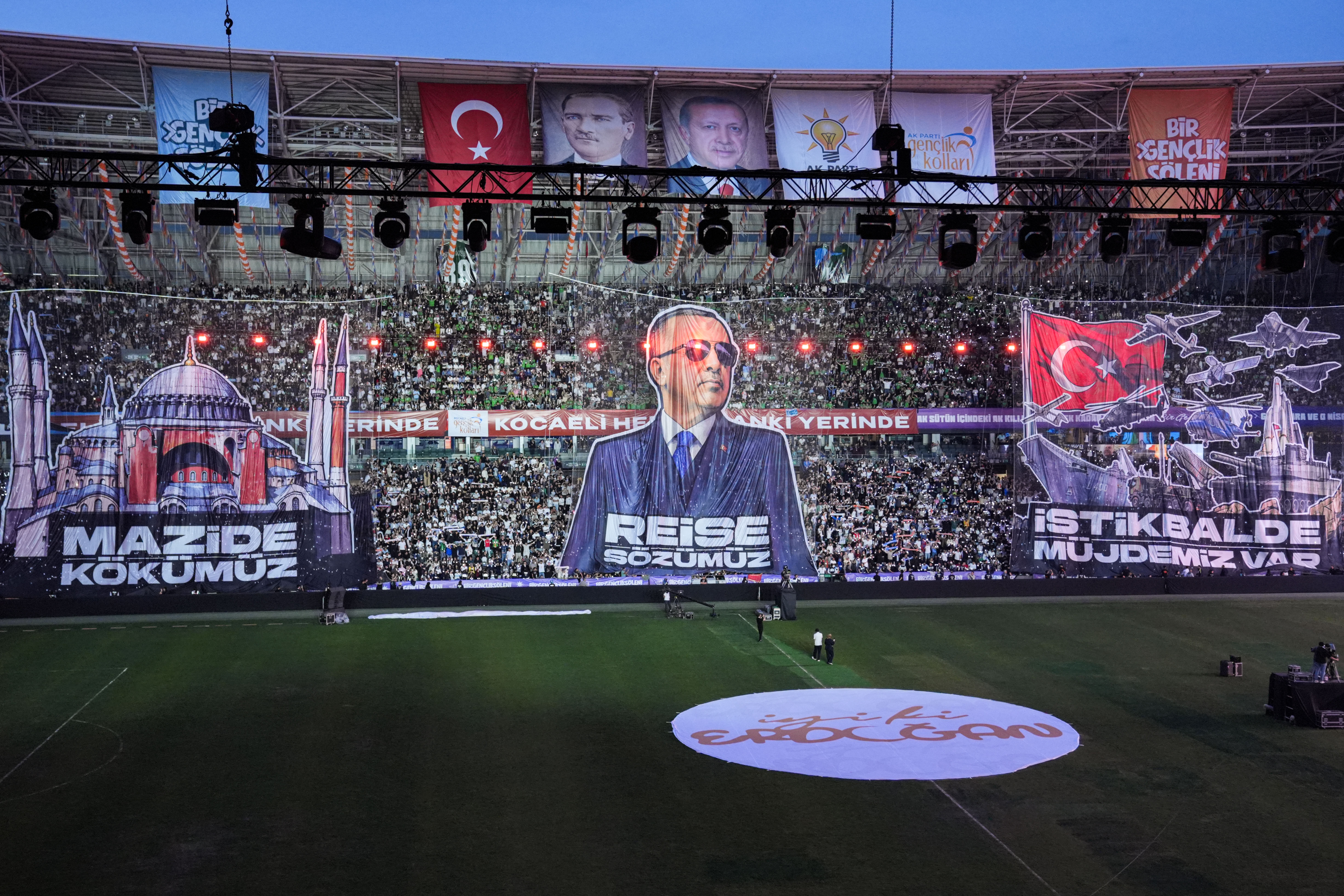 Kocaeli'de Gençlik Şöleni rüzgarı