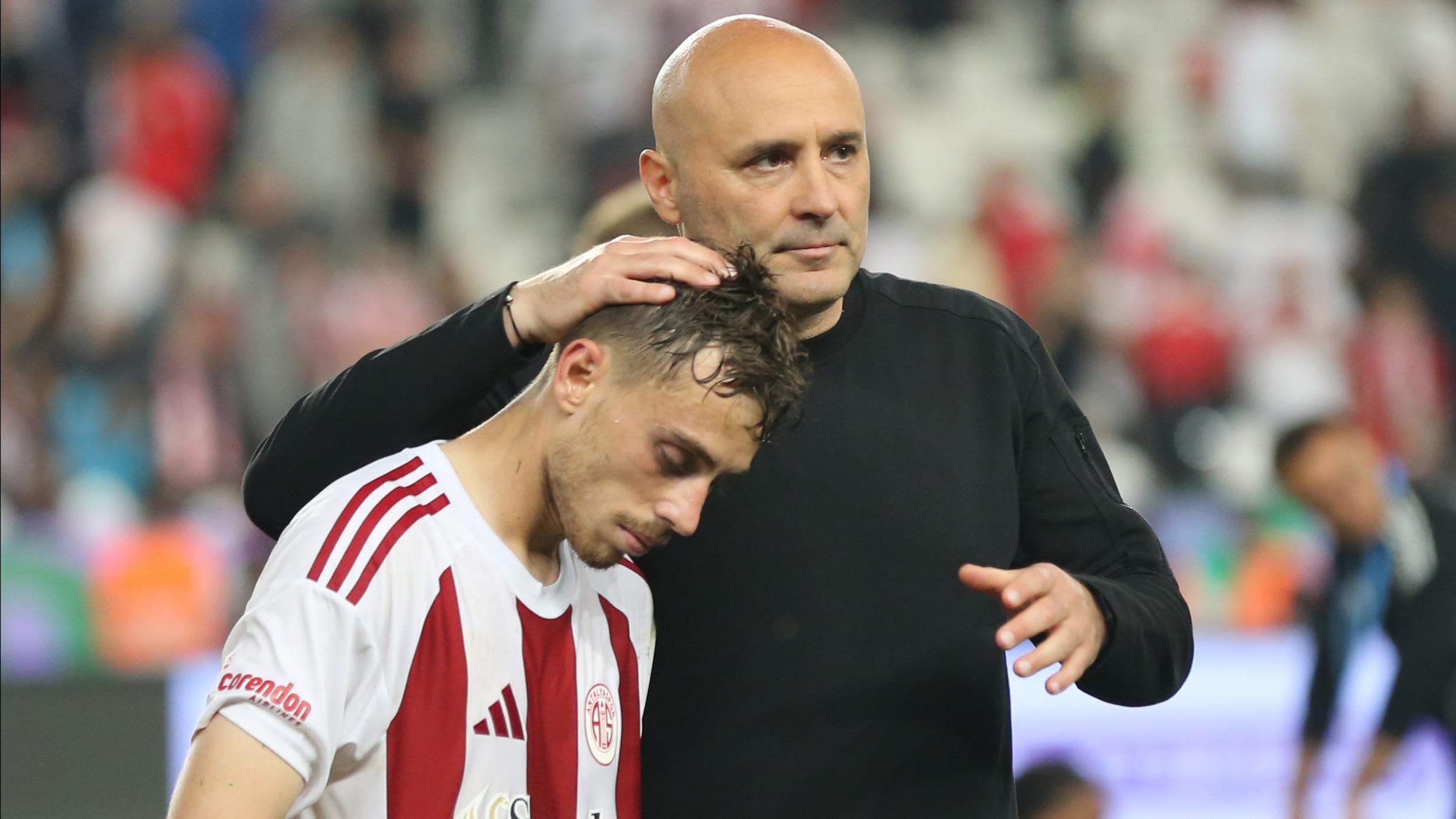 Antalyaspor'da küme düşme üzüntüsü. "Trajedi dolu bir gece"