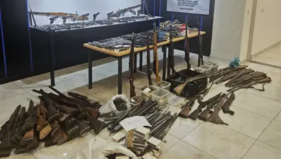 Başkentte evden cephanelik çıktı
