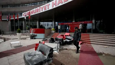 CHP'de tahliye krizi. Kemal Kılıçdaroğlu'nun Genel Merkez'e gidiş tarihi değişti